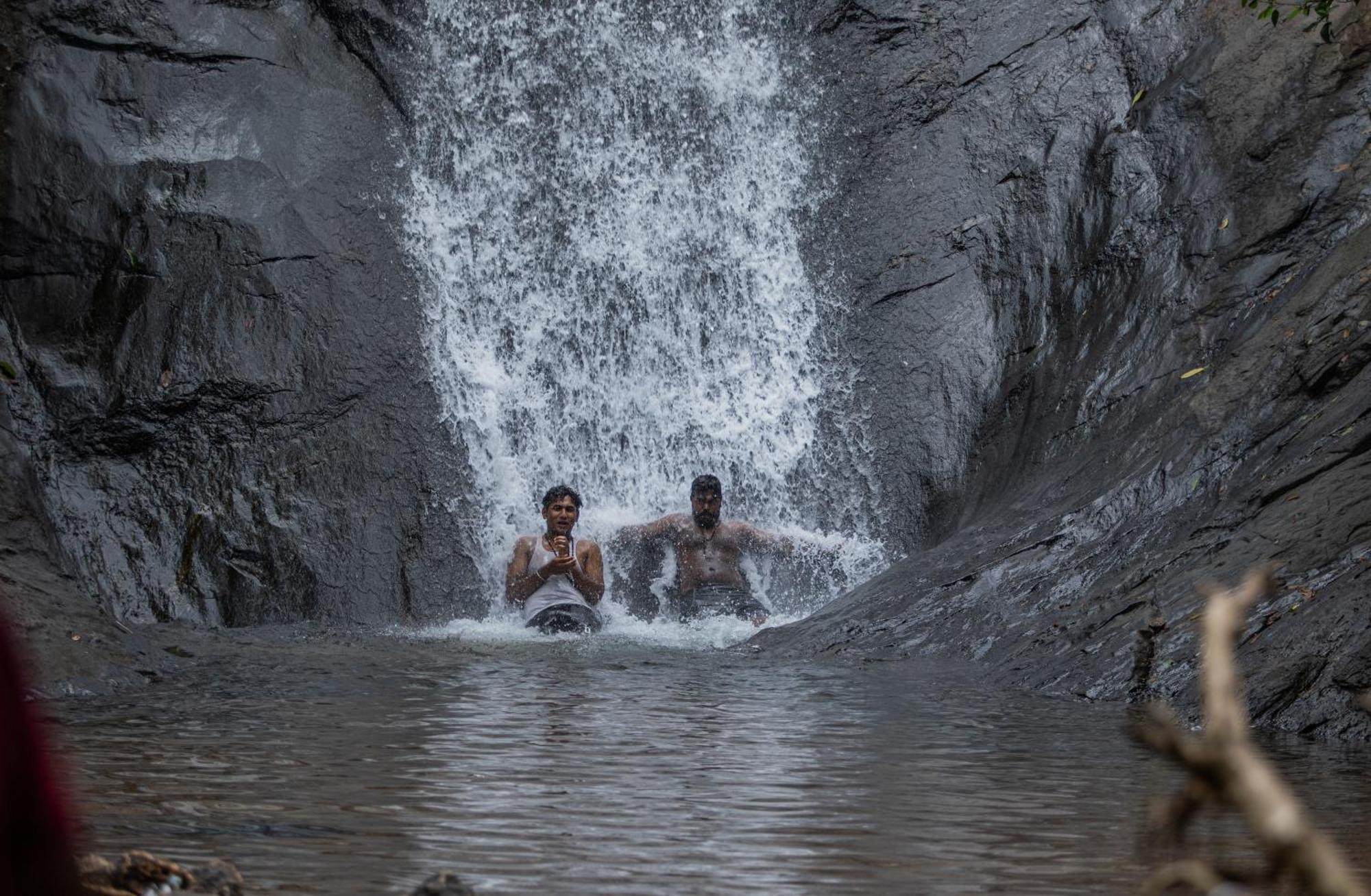 Aruvikuzhy Waterfalls Villa Kozhancheri Екстериор снимка